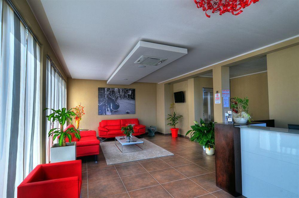 Hotel I Crespi โกรเซตโต ภายนอก รูปภาพ