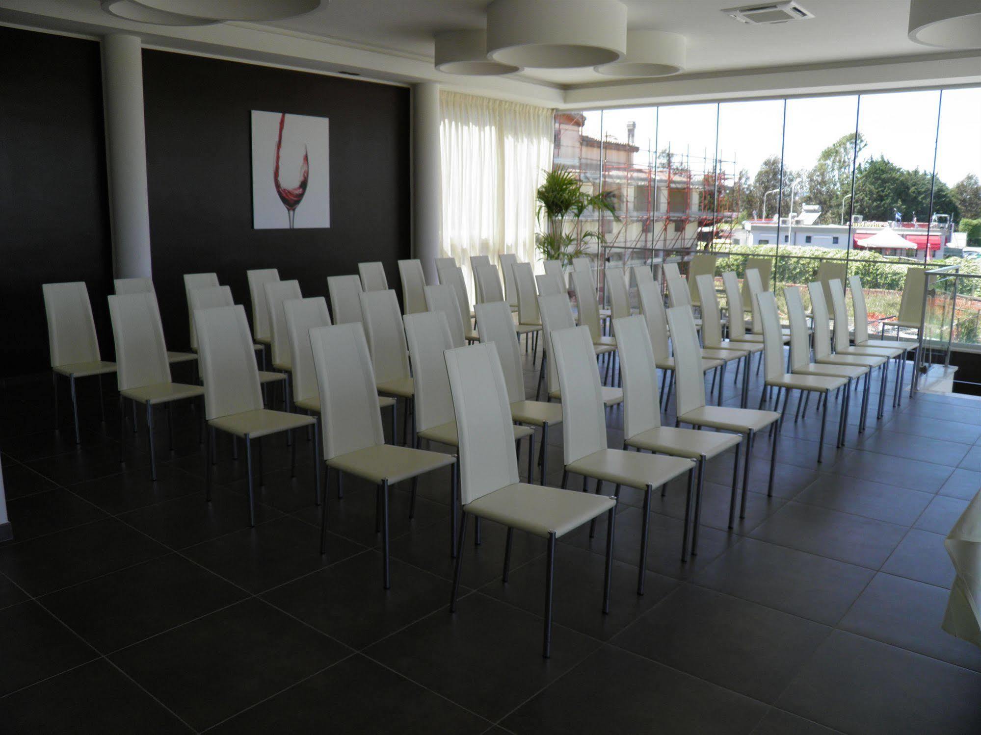 Hotel I Crespi โกรเซตโต ภายนอก รูปภาพ