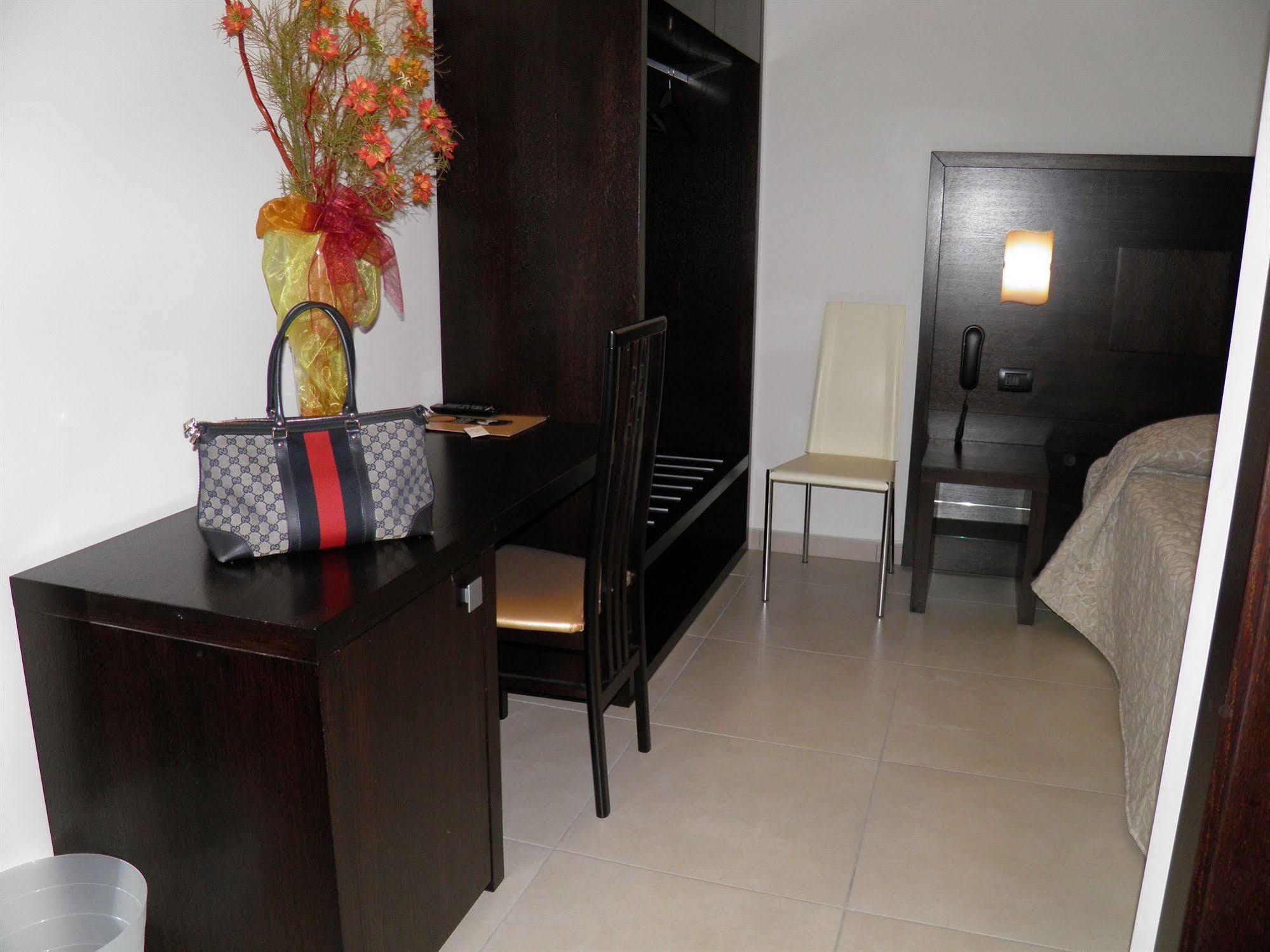 Hotel I Crespi โกรเซตโต ภายนอก รูปภาพ